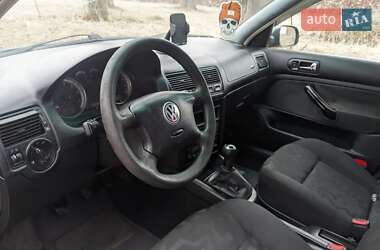 Хэтчбек Volkswagen Golf 2000 в Звягеле