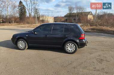 Хетчбек Volkswagen Golf 2002 в Львові