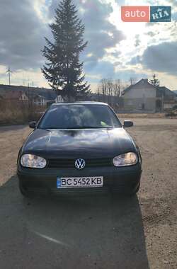 Хетчбек Volkswagen Golf 2002 в Львові