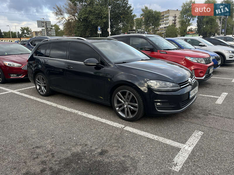 Універсал Volkswagen Golf 2014 в Києві