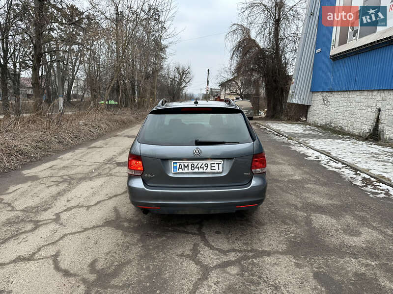 Универсал Volkswagen Golf 2012 в Житомире