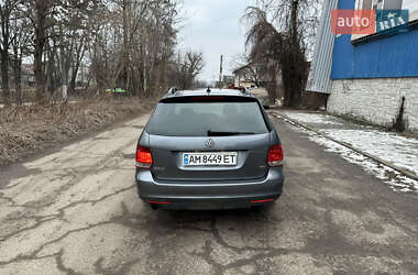 Універсал Volkswagen Golf 2012 в 
