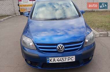 Хэтчбек Volkswagen Golf 2006 в Киеве