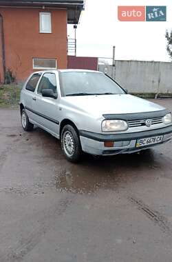 Хэтчбек Volkswagen Golf 1996 в Червонограде