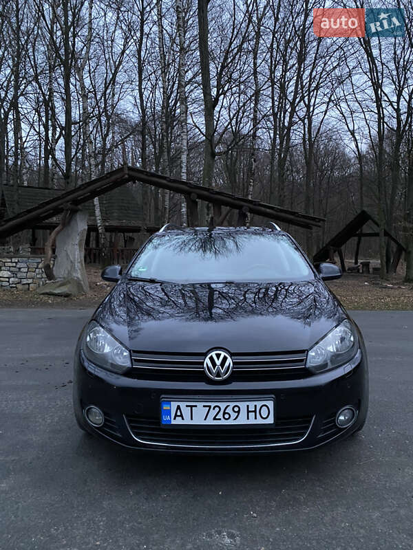 Универсал Volkswagen Golf 2011 в 