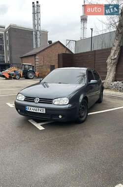 Хетчбек Volkswagen Golf 2000 в Києві