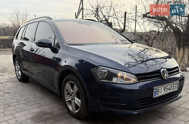 Универсал Volkswagen Golf 2015 в Полтаве