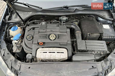 Хэтчбек Volkswagen Golf 2008 в Староконстантинове