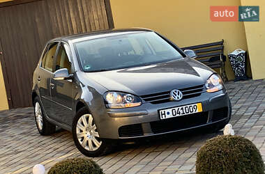 Хетчбек Volkswagen Golf 2006 в Івано-Франківську