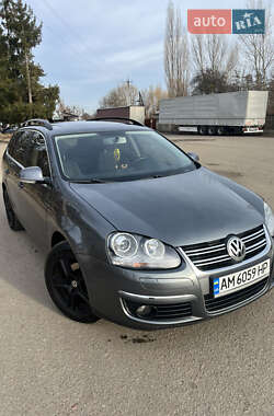 Универсал Volkswagen Golf 2008 в Коростышеве