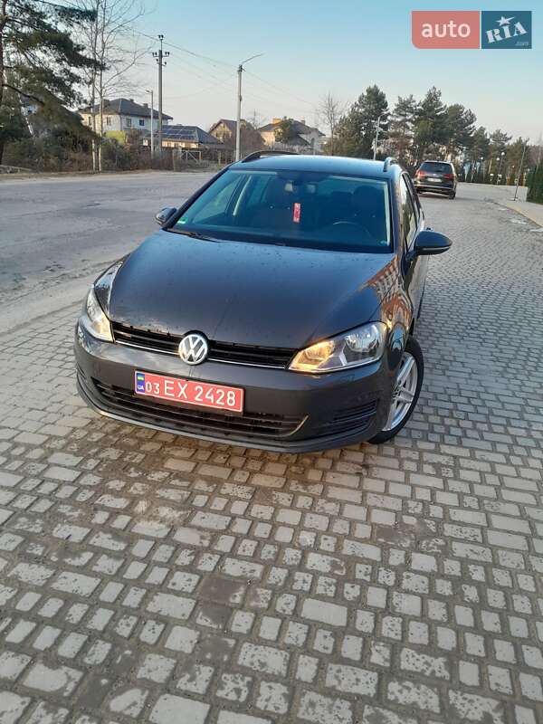 Універсал Volkswagen Golf 2015 в Львові