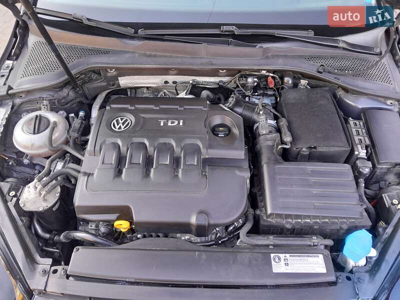 Універсал Volkswagen Golf 2015 в Львові