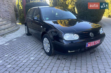 Хэтчбек Volkswagen Golf 1998 в Городке