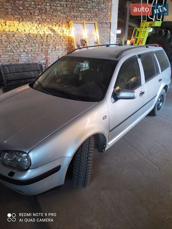 Volkswagen Golf 2002