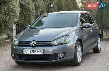 Хетчбек Volkswagen Golf 2010 в Калуші