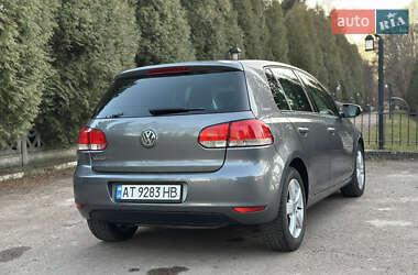 Хетчбек Volkswagen Golf 2010 в Калуші