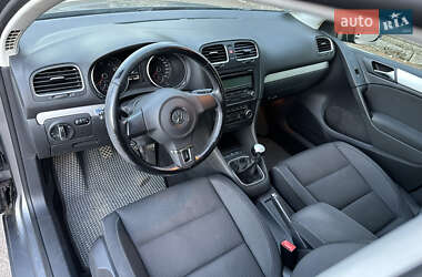 Хетчбек Volkswagen Golf 2010 в Калуші