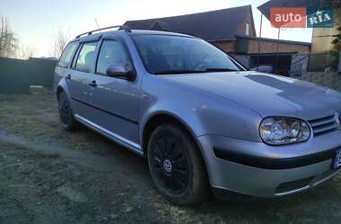 Универсал Volkswagen Golf 2002 в Львове