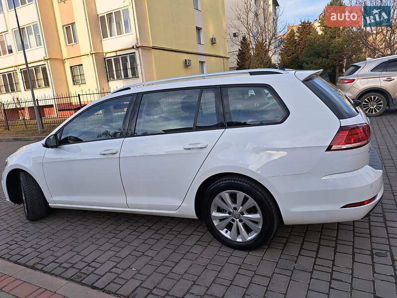 Универсал Volkswagen Golf 2019 в Луцке фото 2 Универсал Volkswagen Golf 2019 в Луцке
