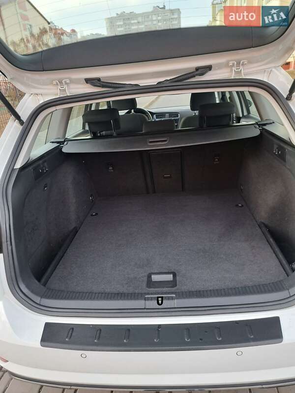 Универсал Volkswagen Golf 2019 в Луцке фото 28 Универсал Volkswagen Golf 2019 в Луцке