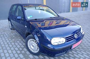 Хэтчбек Volkswagen Golf 2003 в Тернополе