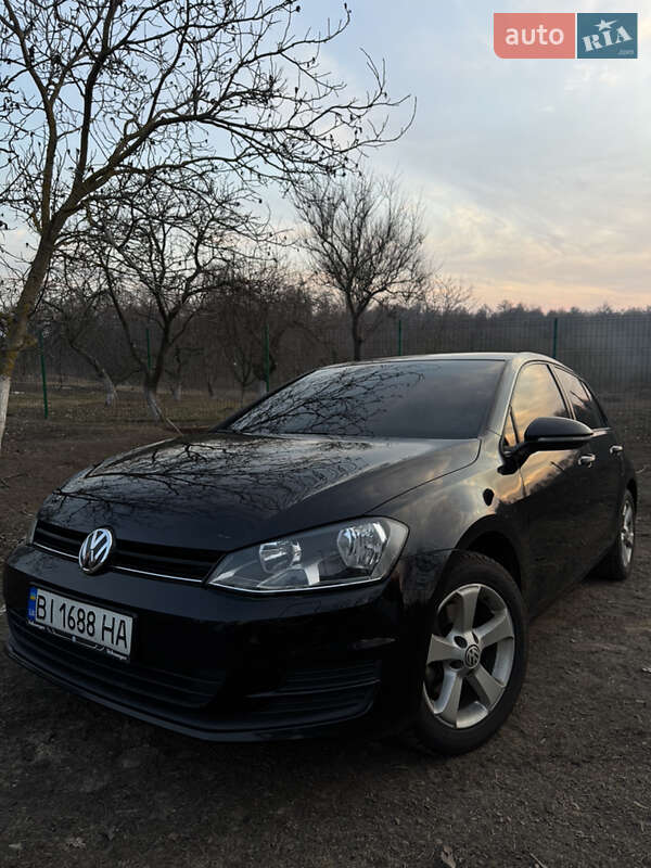 Хэтчбек Volkswagen Golf 2015 в Киеве фото 36 Хэтчбек Volkswagen Golf 2015 в Киеве