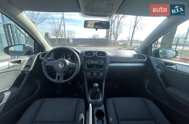 Хэтчбек Volkswagen Golf 2009 в Виннице