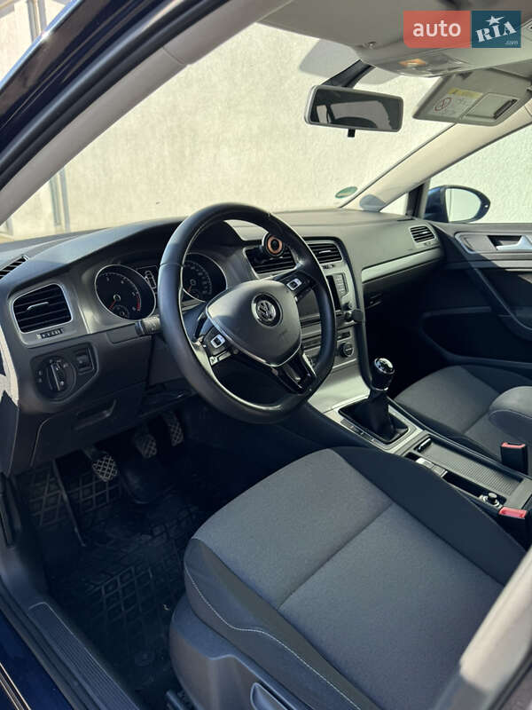 Универсал Volkswagen Golf 2014 в Тернополе