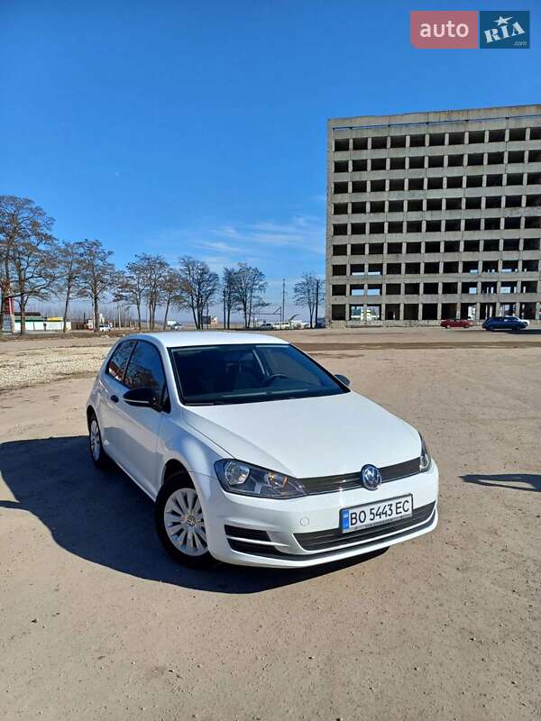 Хетчбек Volkswagen Golf 2013 в Тернополі
