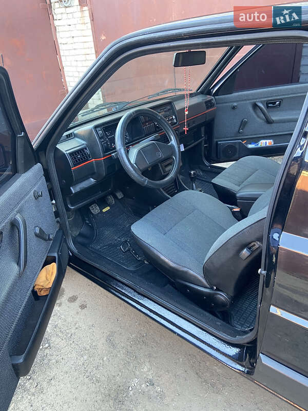 Хэтчбек Volkswagen Golf 1991 в Львове