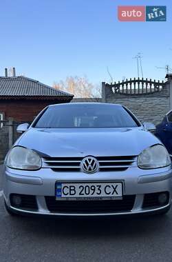 Хэтчбек Volkswagen Golf 2004 в Чернигове