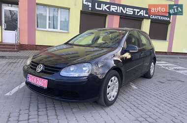 Хетчбек Volkswagen Golf 2004 в Львові