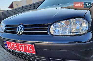 Хетчбек Volkswagen Golf 2003 в Черкасах