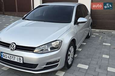 Хэтчбек Volkswagen Golf 2012 в Мукачево