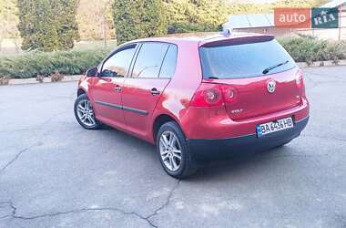 Хэтчбек Volkswagen Golf 2005 в Умани