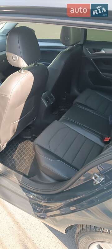 Універсал Volkswagen Golf 2017 в Боярці