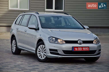 Универсал Volkswagen Golf 2015 в Сарнах