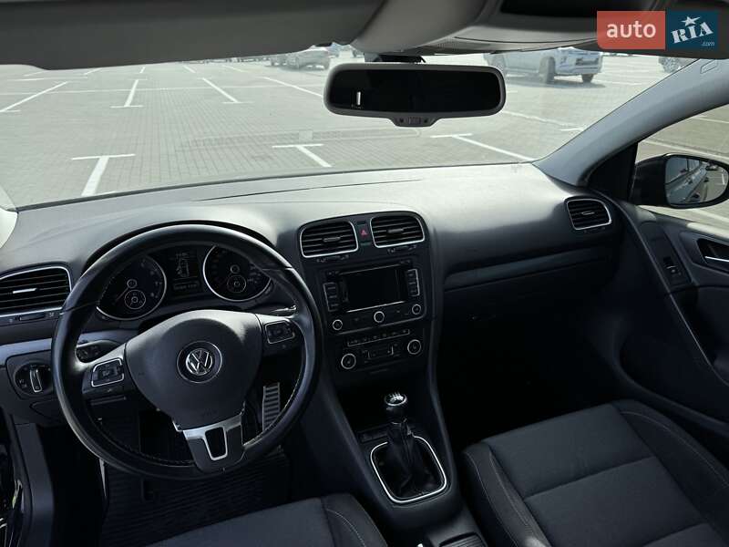 Хетчбек Volkswagen Golf 2012 в Вінниці