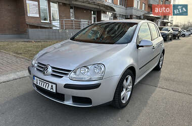 Хетчбек Volkswagen Golf 2006 в Києві