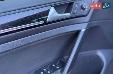 Універсал Volkswagen Golf 2019 в 