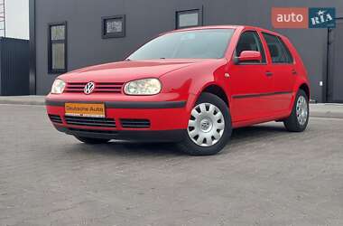 Хетчбек Volkswagen Golf 2003 в Одесі