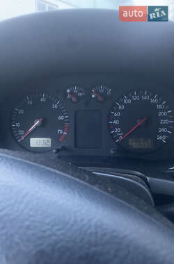 Хетчбек Volkswagen Golf 1998 в 