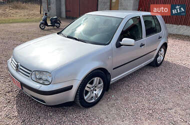 Хетчбек Volkswagen Golf 2002 в Самборі