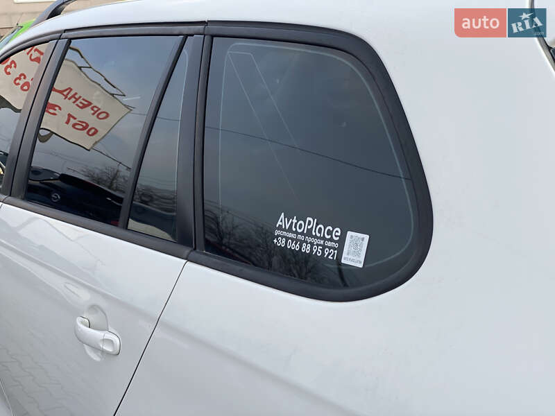 Универсал Volkswagen Golf 2011 в Луцке