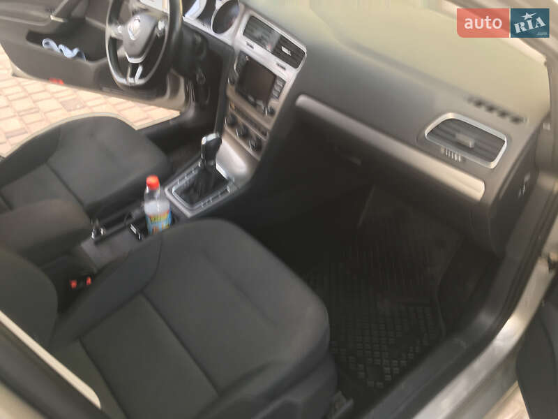 Хетчбек Volkswagen Golf 2014 в Запоріжжі фото 10 Хетчбек Volkswagen Golf 2014 в Запоріжжі