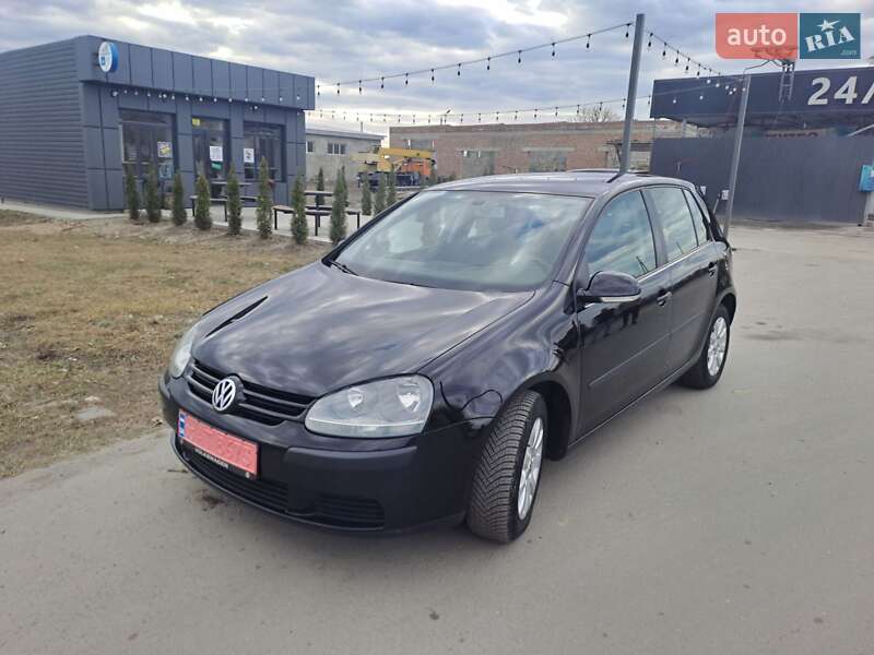 Хэтчбек Volkswagen Golf 2004 в Славуте