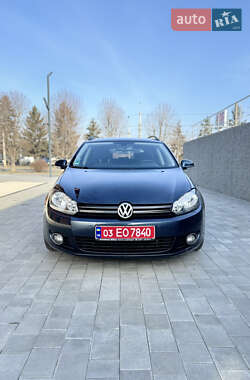 Универсал Volkswagen Golf 2010 в Луцке