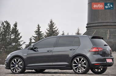 Хэтчбек Volkswagen Golf 2015 в Житомире