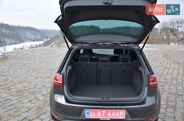 Хэтчбек Volkswagen Golf 2015 в Житомире