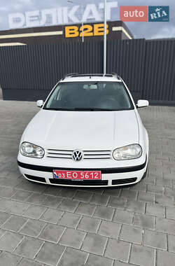 Універсал Volkswagen Golf 2005 в Черкасах